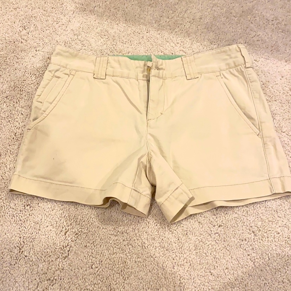 Vince shorts- beige